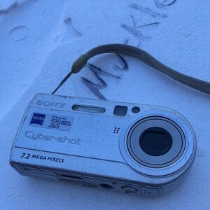 Sony Silver Digital 7.2MP Camera Compact Design